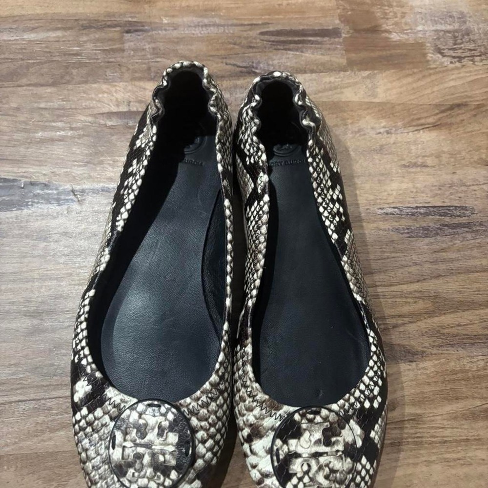 Tory Burch Flats size 9.5